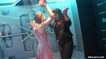 Soaking Wet Sexy Dancing Screencap 53 on www.sinx.com