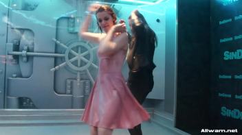 Soaking Wet Sexy Dancing Screencap 54 on www.sinx.com