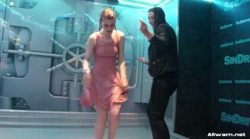 Soaking Wet Sexy Dancing Screencap 64 on www.sinx.com