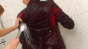 Gorgeous Babes Get Wet In Water Fight Screencap 19 on www.sinx.com