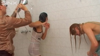 Gorgeous Babes Get Wet In Water Fight Screencap 65 on www.sinx.com