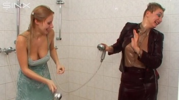 Gorgeous Babes Get Wet In Water Fight Screencap 11 on www.sinx.com