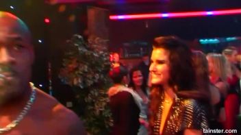 Pussy Casino Part 5 - Cam 1 Screencap 119 on www.sinx.com