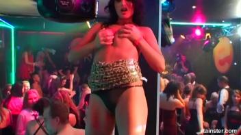 Pussy Casino Part 5 - Cam 1 Screencap 121 on www.sinx.com