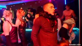 Pussy Casino Part 5 - Cam 1 Screencap 28 on www.sinx.com