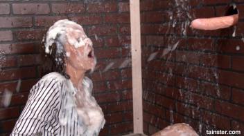 The more slime the hotter she gets Screencap 105 on www.sinx.com