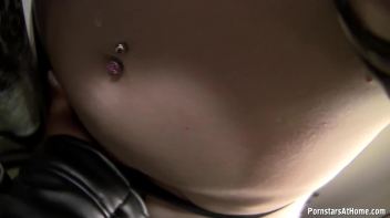 Changing Room Cocksucker Screencap 68 on www.sinx.com