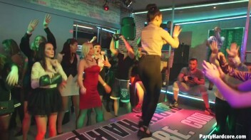 Party Hardcore Gone Crazy Vol. 32 Part 1 - Cam 4 Screencap 20 on www.sinx.com