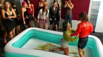 Ready To Rubmle In The Oil Pit Screencap 10 on www.sinx.com