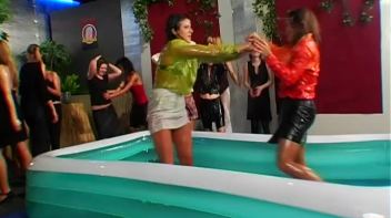 Ready To Rubmle In The Oil Pit Screencap 6 on www.sinx.com