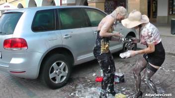 Mess Battle In the Main Square Screencap 53 on www.sinx.com