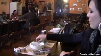 The No Fear Queen Of Public Blowjobs Screencap 3 on www.sinx.com