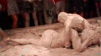 Amazingly Sloppy Messy Smackdown Screencap 70 on www.sinx.com