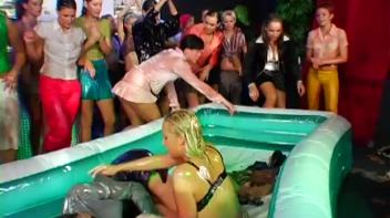Mega Oil Fight Covers Chicks Head To Toe Screencap 61 on www.sinx.com