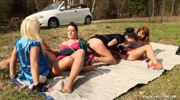 The Piss Stop Screencap 65 on www.sinx.com