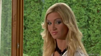 The Right Temperature Screencap 7 on www.sinx.com