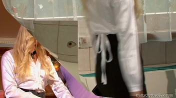 The Right Temperature Screencap 8 on www.sinx.com