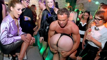 Latest deal - Party Hardcore Gone Crazy Vol. 32 Part 1 - Main Edit