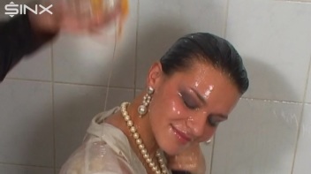 Girls Spray Oil Other Each Other's Clothes Screencap 56 on www.sinx.com