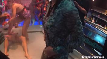 Summer Jam Bang Part 4 - Shower Cam Screencap 86 on www.sinx.com