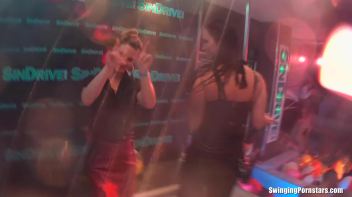 Summer Jam Bang Part 4 - Shower Cam Screencap 4 on www.sinx.com