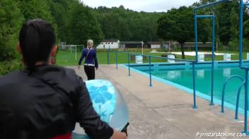 Eurobabes Only Waterpark Screencap 50 on www.sinx.com