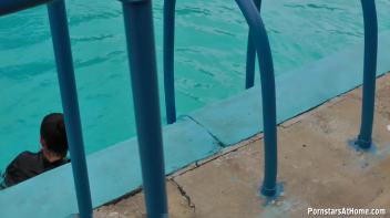 Eurobabes Only Waterpark Screencap 56 on www.sinx.com