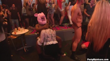 Party Hardcore Gone Crazy Vol. 10 Part 6 - Cam 3 Screencap 25 on www.sinx.com