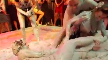 The Mudpit Of Death Screencap 98 on www.sinx.com