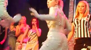 The Mudpit Of Death Screencap 37 on www.sinx.com