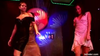 Pussy Casino Part 5 - Shower Cam Screencap 17 on www.sinx.com