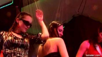 Pussy Casino Part 5 - Shower Cam Screencap 32 on www.sinx.com