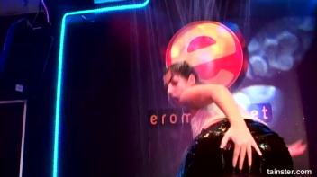 Pussy Casino Part 5 - Shower Cam Screencap 40 on www.sinx.com