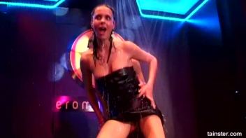 Pussy Casino Part 5 - Shower Cam Screencap 47 on www.sinx.com