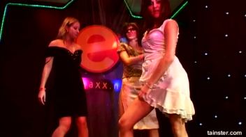 Pussy Casino Part 5 - Shower Cam Screencap 5 on www.sinx.com
