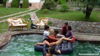 Who's Got The Right Stuff Part 2 Screencap 4 on www.sinx.com