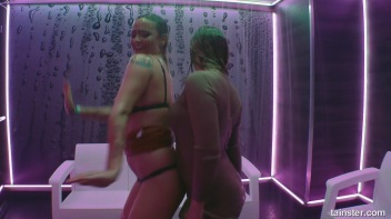 Titty Time In The Orgy Shower Screencap 19 on www.sinx.com