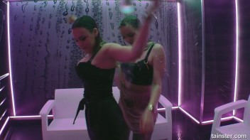 Titty Time In The Orgy Shower Screencap 28 on www.sinx.com