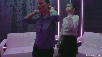 Titty Time In The Orgy Shower Screencap 49 on www.sinx.com