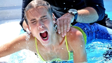 Latest deal - Get It Rough and Wet!  The High Life Edition: Bangin' A Cutie Babe In The Pool!