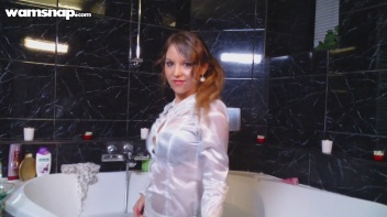 Sexy Solo Wetlook Show In White Screencap 31 on www.sinx.com