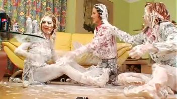 Creamy, Silky Fun Screencap 67 on www.sinx.com