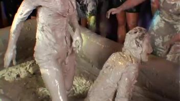 Rockin' The Mud Pit Screencap 16 on www.sinx.com