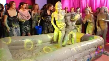 Rockin' The Mud Pit Screencap 47 on www.sinx.com