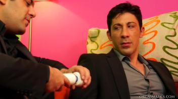 Double Buzz Fuck That Blondie Screencap 1 on www.sinx.com