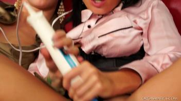 Dark And In Charge Lesbo Lovers Screencap 49 on www.sinx.com