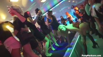 Party Hardcore Gone Crazy Vol. 32 Part 3 - Cam 3 Screencap 95 on www.sinx.com