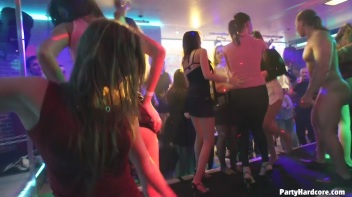 Party Hardcore Gone Crazy Vol. 32 Part 3 - Cam 3 Screencap 101 on www.sinx.com