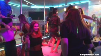 Party Hardcore Gone Crazy Vol. 32 Part 3 - Cam 3 Screencap 68 on www.sinx.com