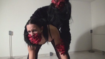 Durchgevögelt vom Krampus Screencap 39 on www.sinx.com